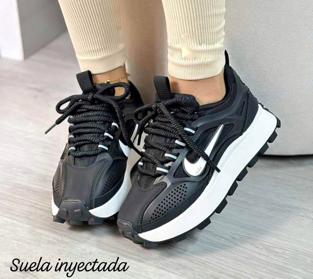 NIKE BAILLELI DAMA Y CABALLERO