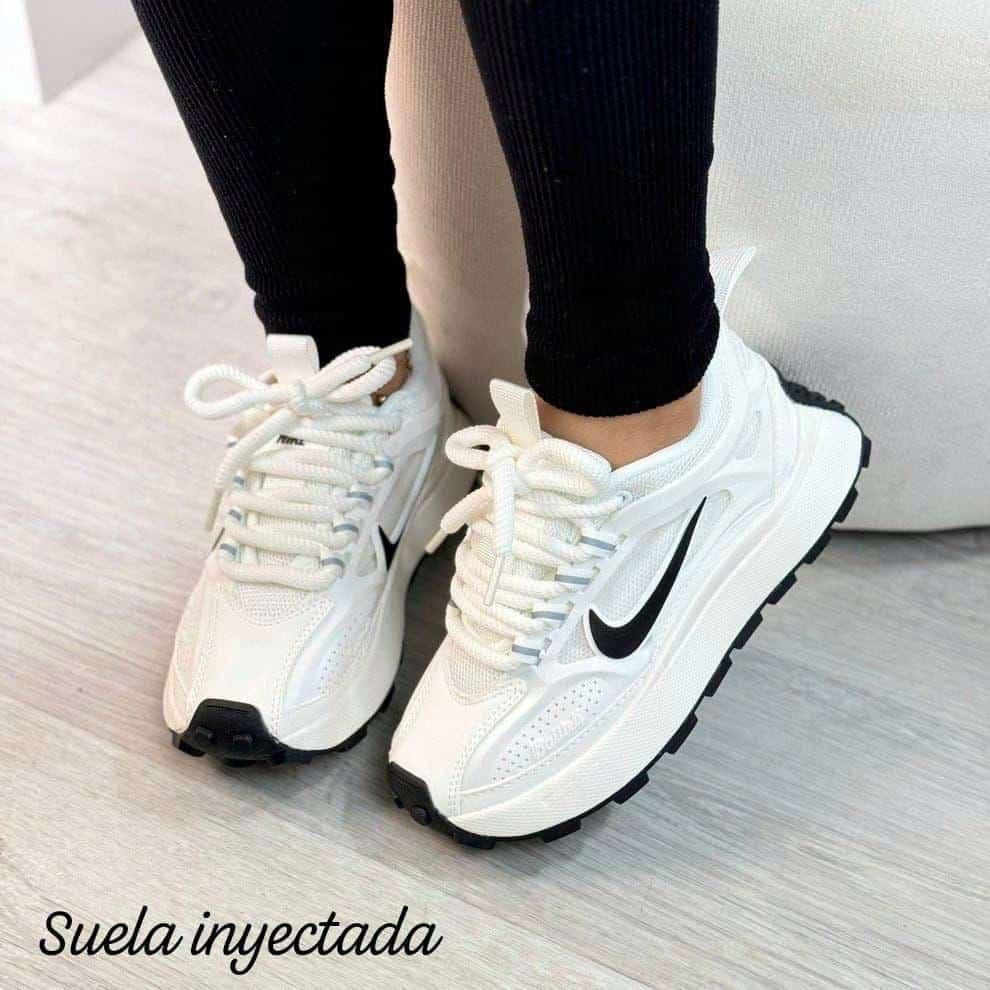 NIKE BAILLELI DAMA Y CABALLERO